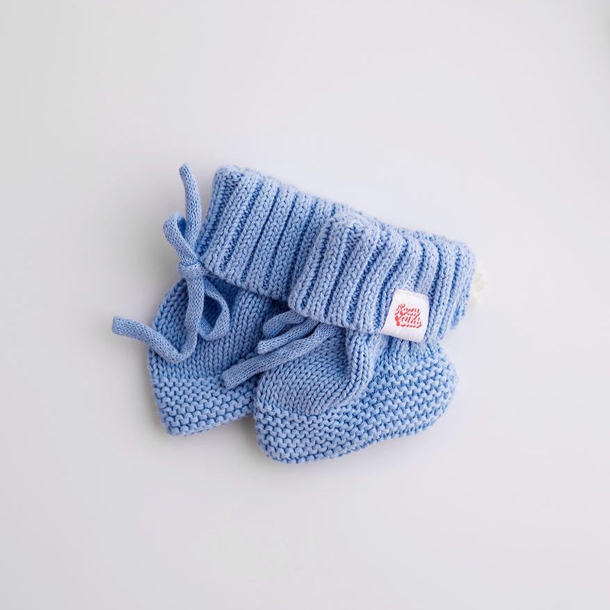 KNITTED BOOTIES - BLUE DREAM