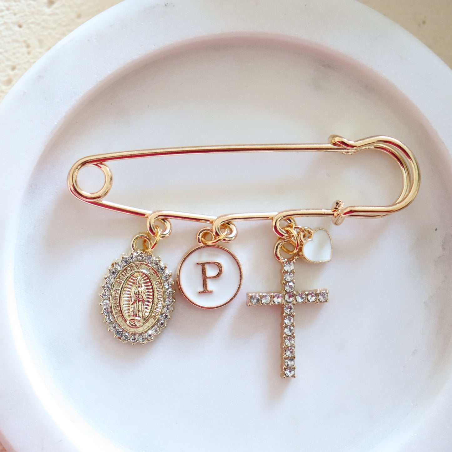 GOLD KEEPSAKE PIN I DIAMANTÉ MOTHER MARY AND CROSS