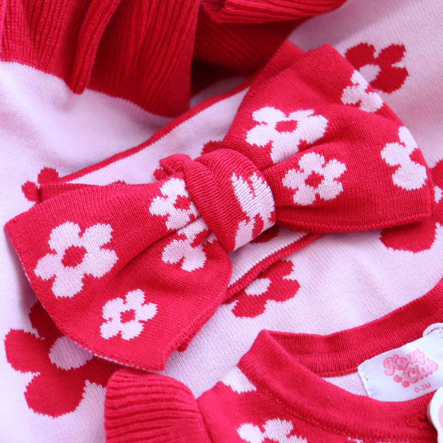 CHERRY BLOSSOM I REVERSIBLE KNITTED TOPKNOT