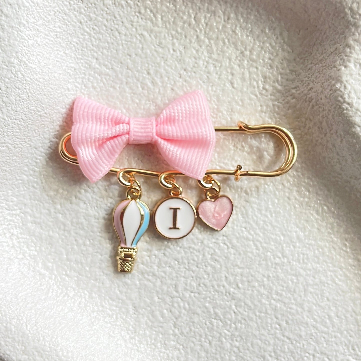 GOLD KEEPSAKE PIN I PRINCESS PINK HOT AIR BALLOON
